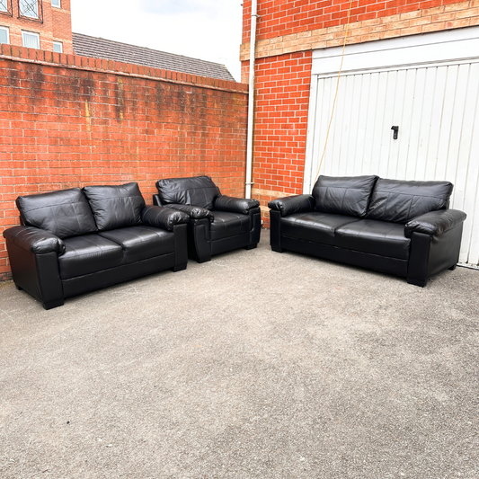 Good Condition 3+2+1 Seater Sofa Set - Black Leather
