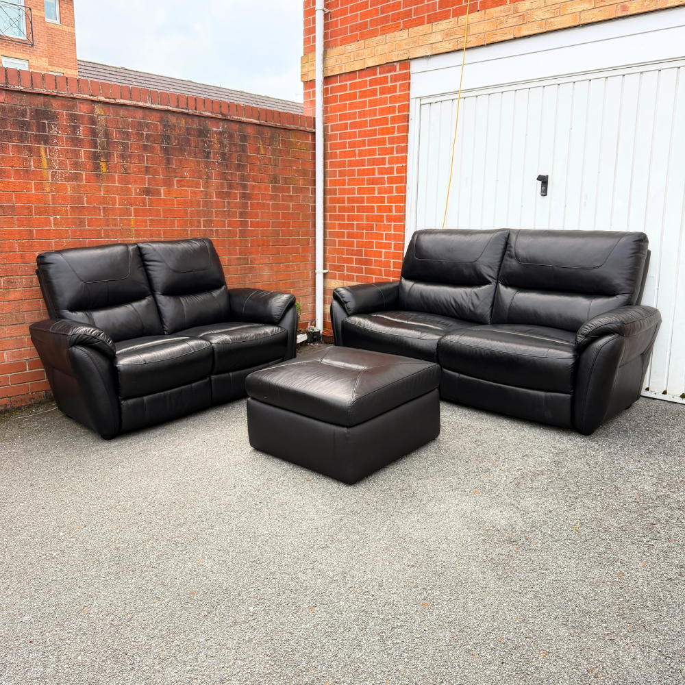 Furniture Village High Back 3 & 2 Seater Sofa Suite & Free Footstool