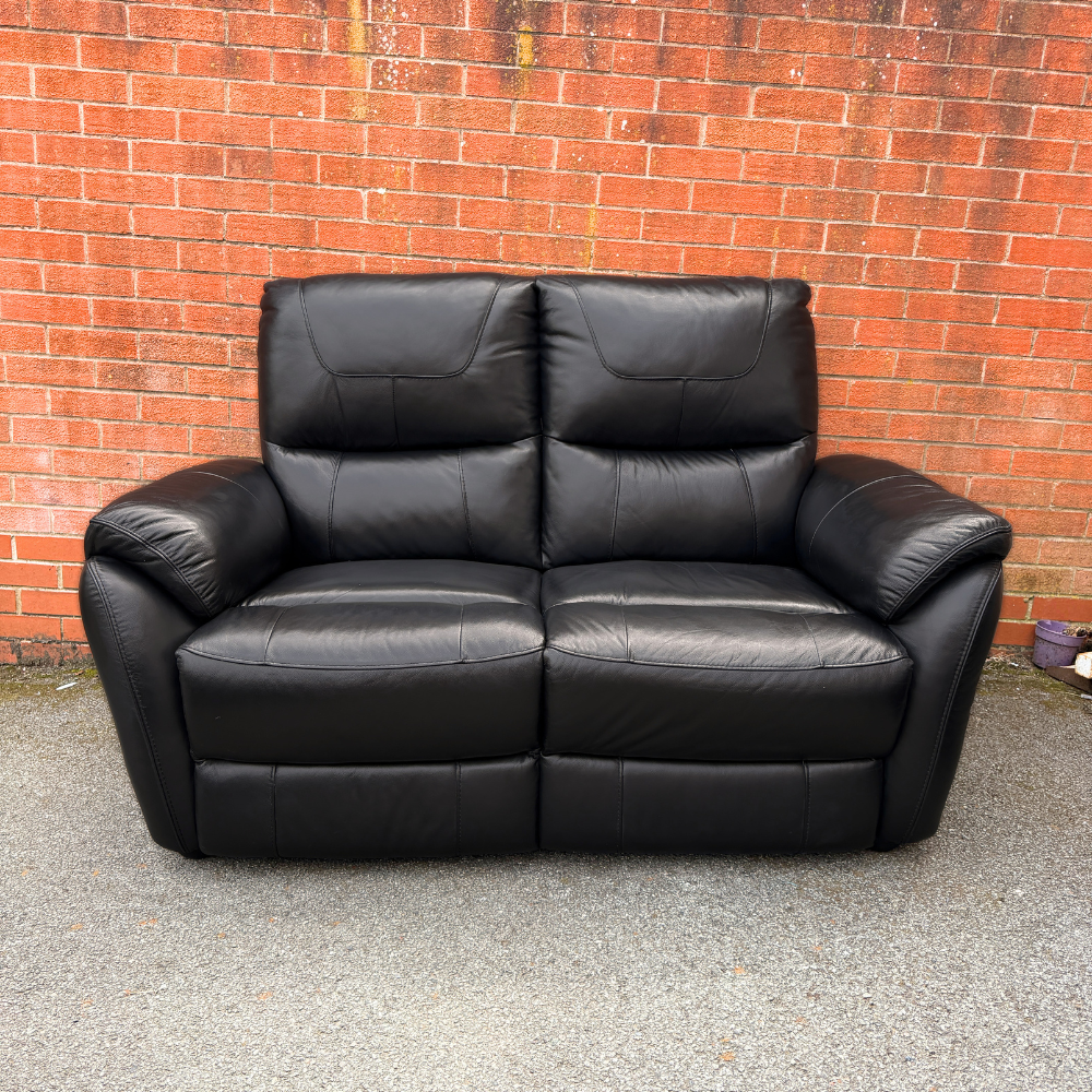 Furniture Village High Back 3 & 2 Seater Sofa Suite & Free Footstool