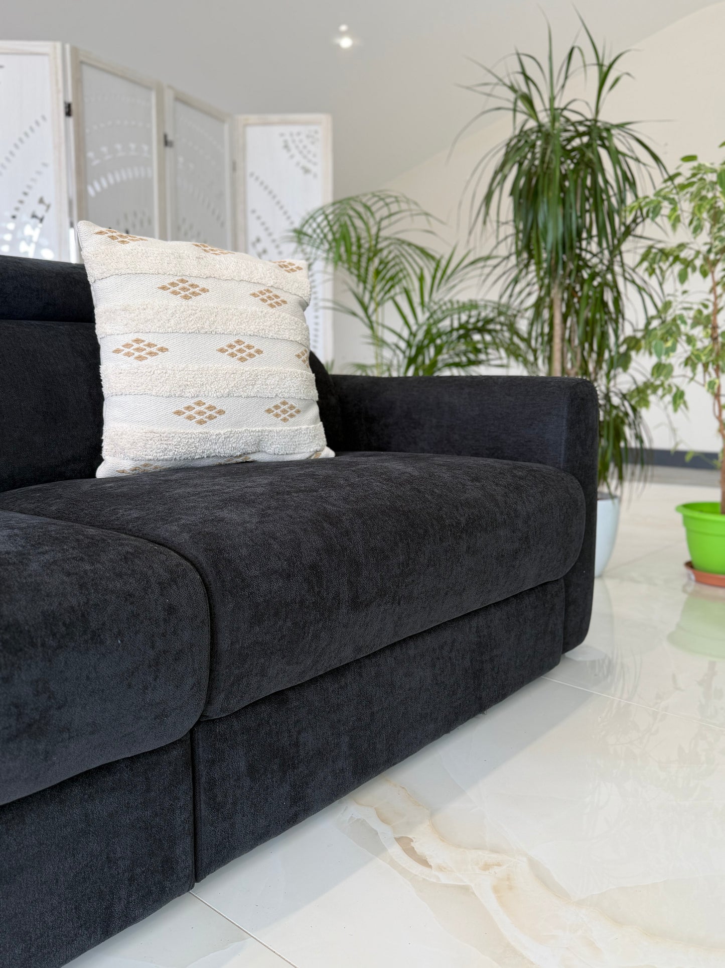 The Verano Sofa | Black 3 Seater Electric Sofabed