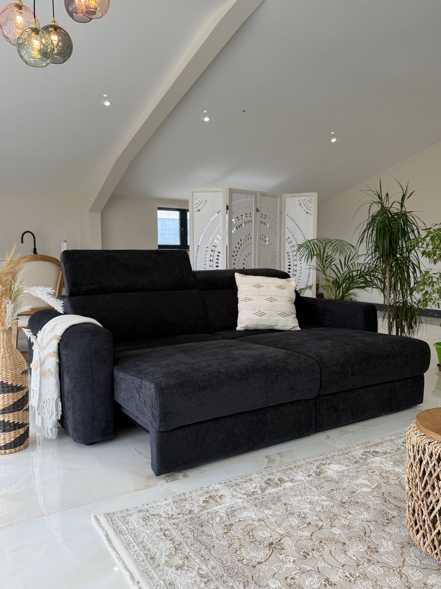 The Verano Sofa | Black 3 Seater Electric Sofabed